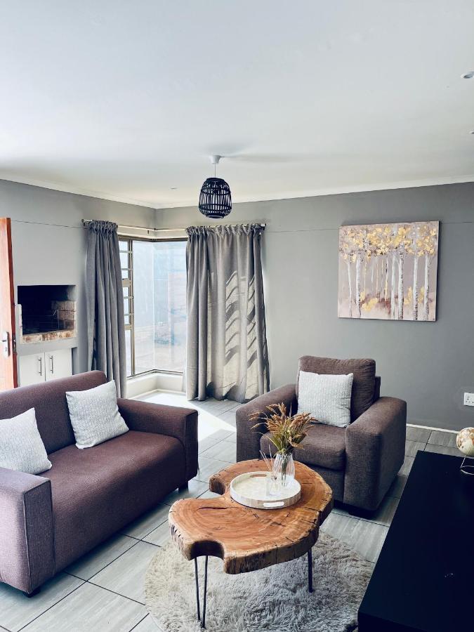 דירות וואלביס ביי Otis Self Catering מראה חיצוני תמונה