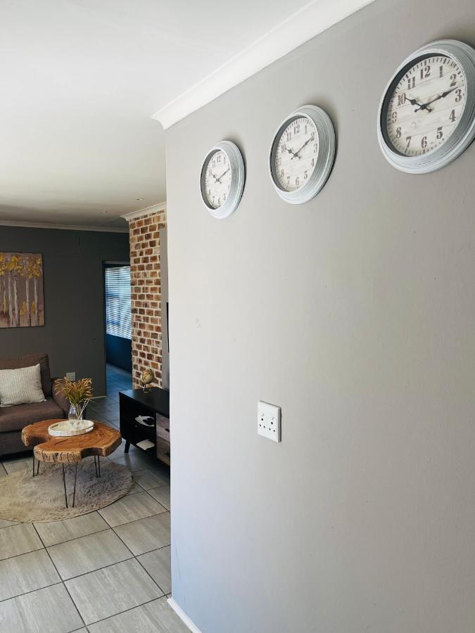 דירות וואלביס ביי Otis Self Catering מראה חיצוני תמונה