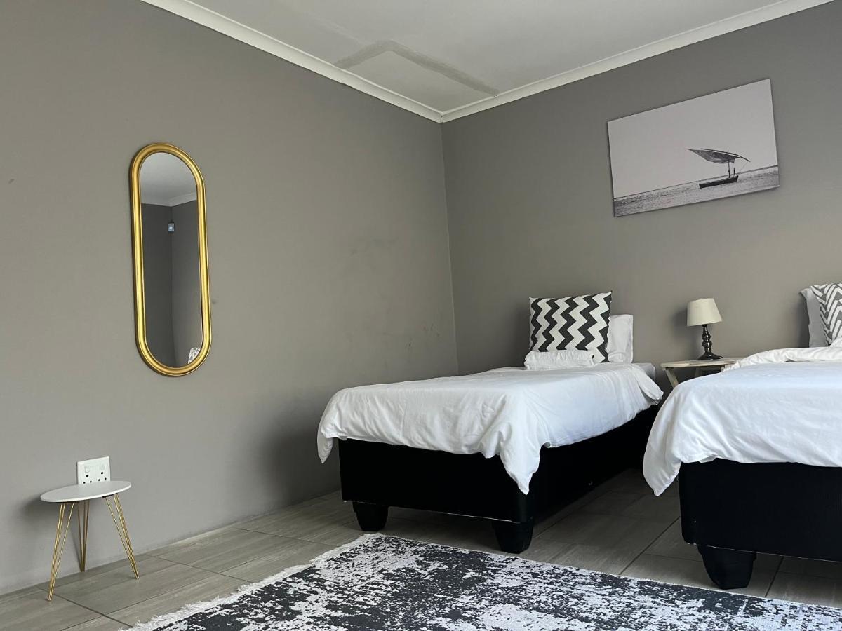 דירות וואלביס ביי Otis Self Catering מראה חיצוני תמונה