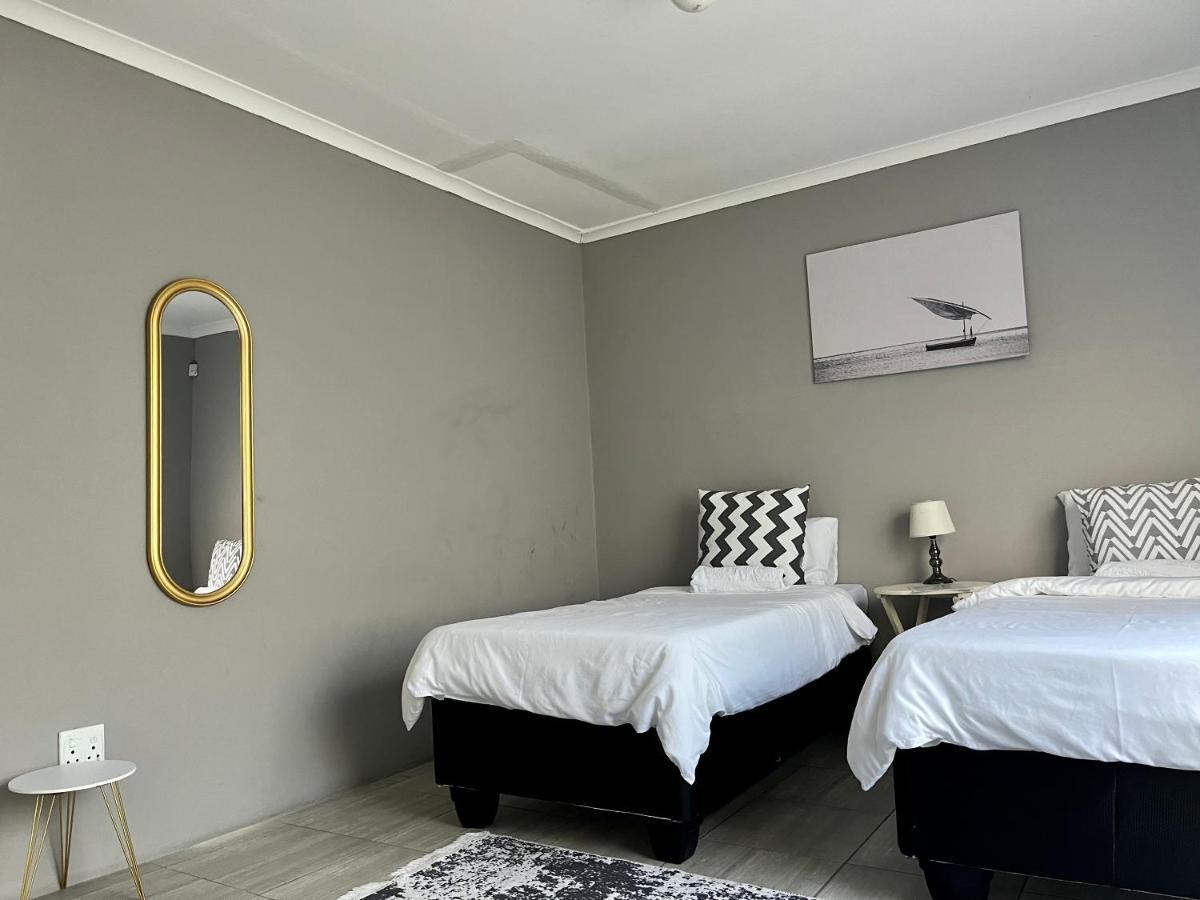 דירות וואלביס ביי Otis Self Catering מראה חיצוני תמונה
